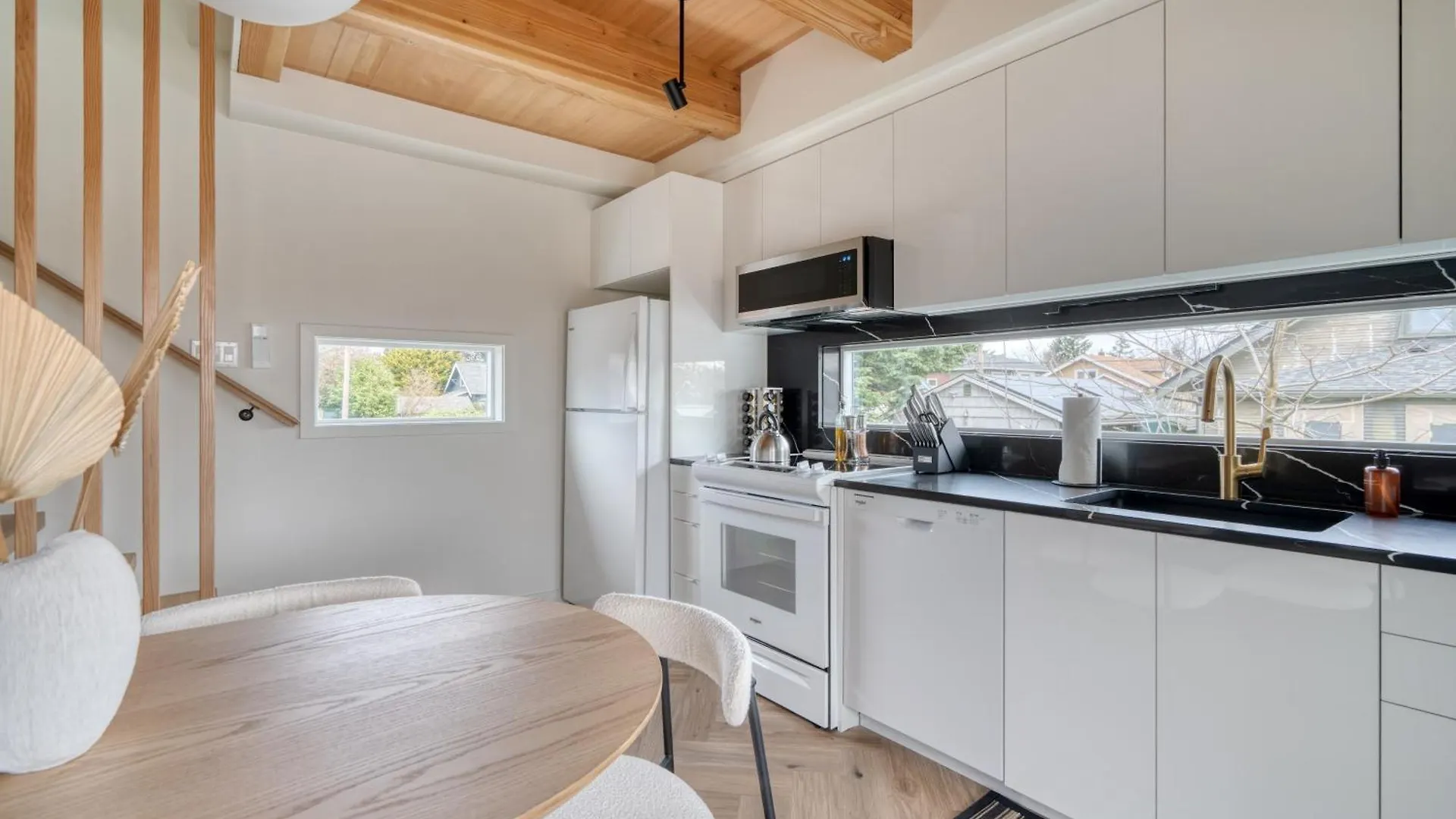 Holiday home Lively Alberta Arts Townhome Portland United States