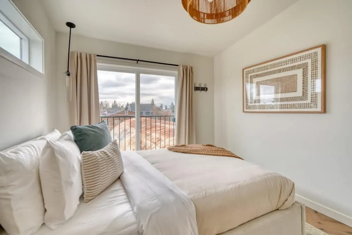 Lively Alberta Arts Townhome Portland Holiday home