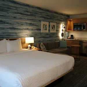 Clarion International Airport Hotel